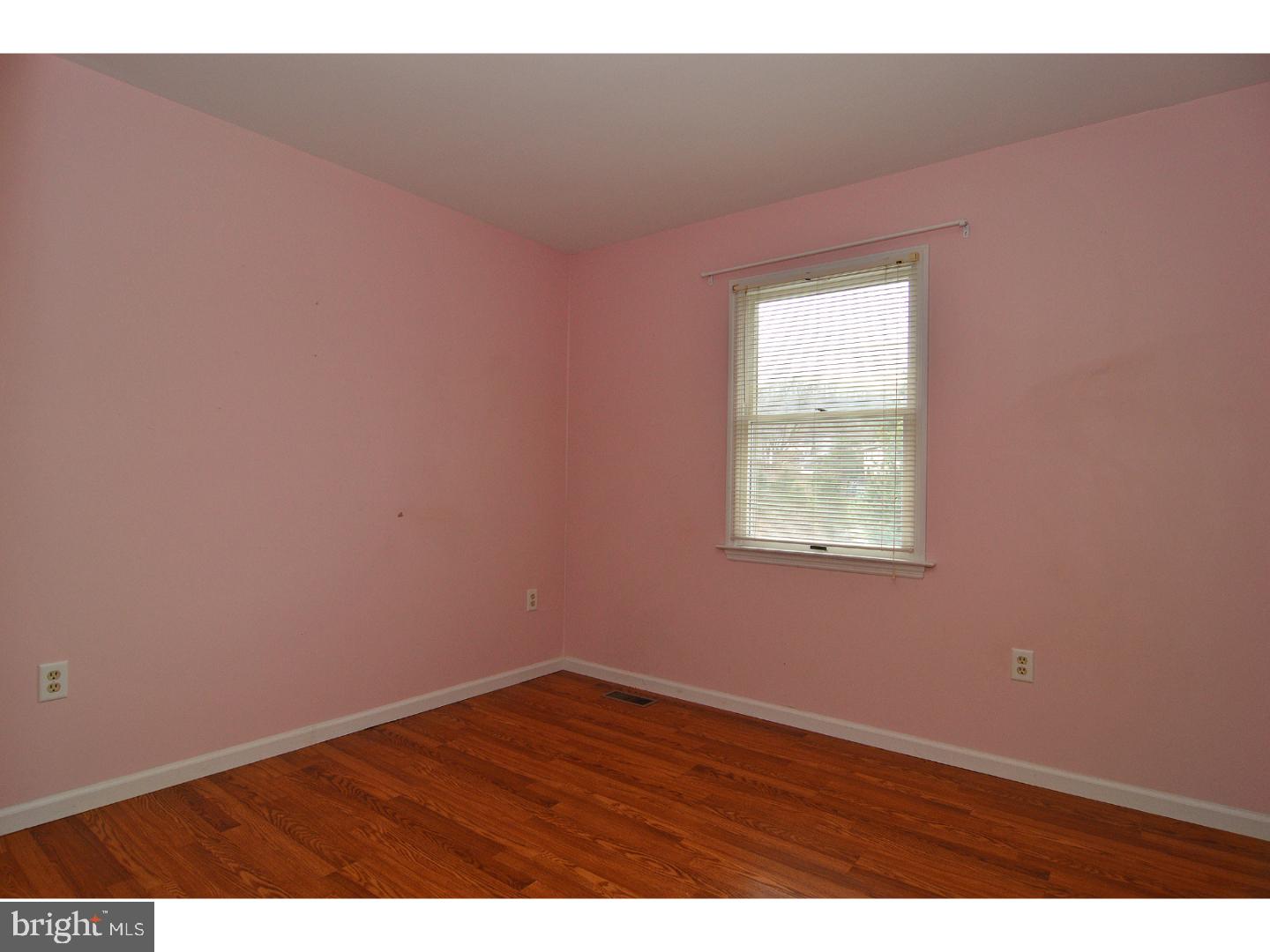 2806 Hampton Lane Reading, PA 19608 - Photo 14 of 19 Bedroom 2