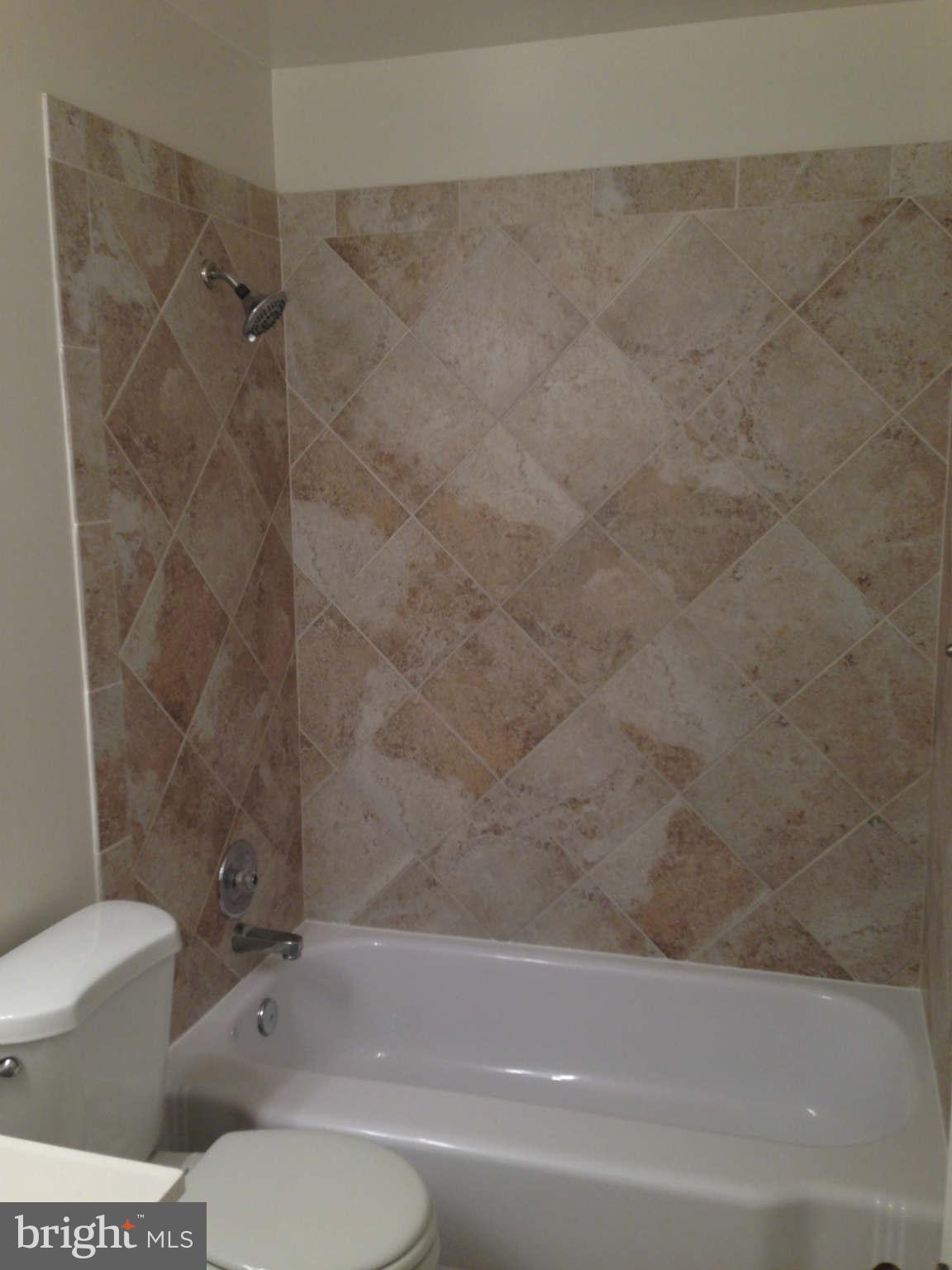 5531 Ridgeton Hill Court Fairfax, VA 22032 - Photo 11 of 19 Bath