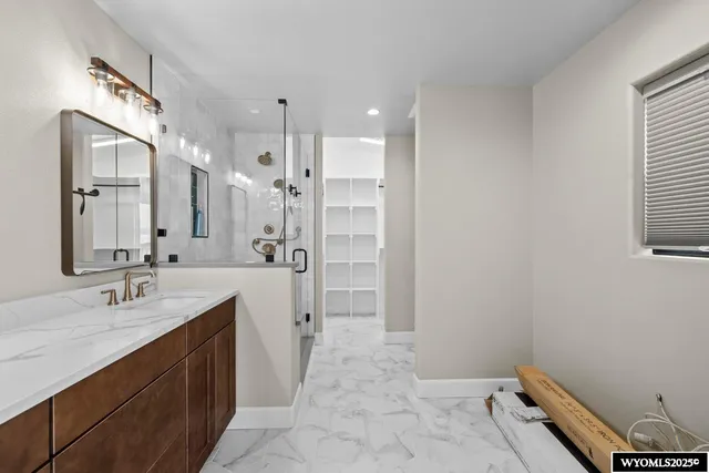 $695,000 | 118 South Lincoln Avenue, Glendo, WY 82213