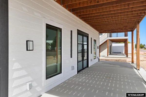 $625,000 | 118 South Lincoln Avenue, Glendo, WY 82213