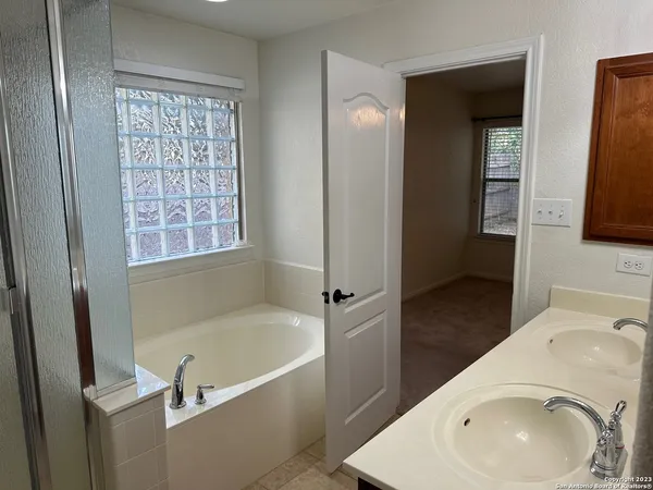 $2,300 | 257 Horse Hill, Boerne, TX 78006