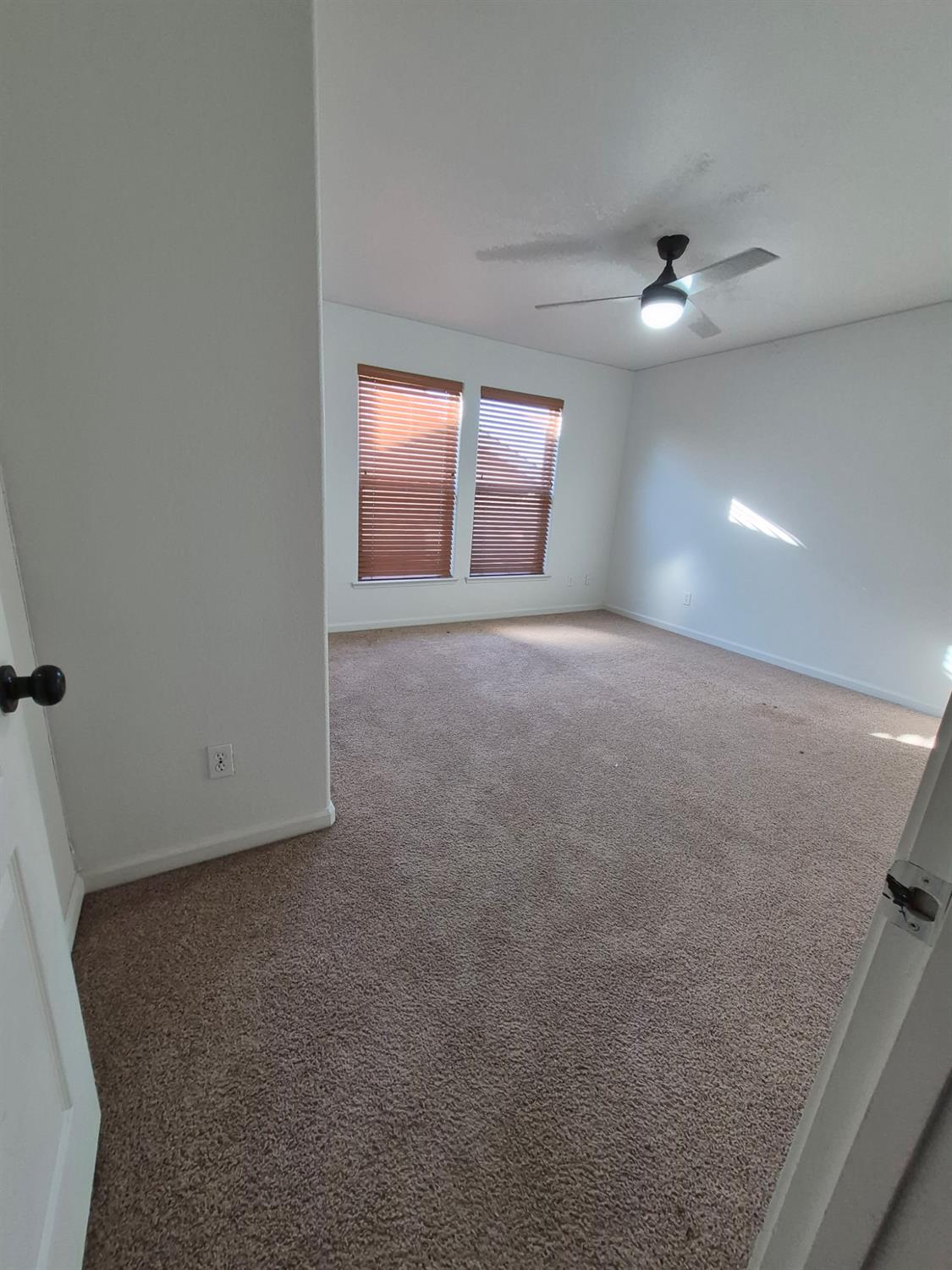 440 East Stanley Avenue Reedley, CA 93654 - Photo 18 of 29