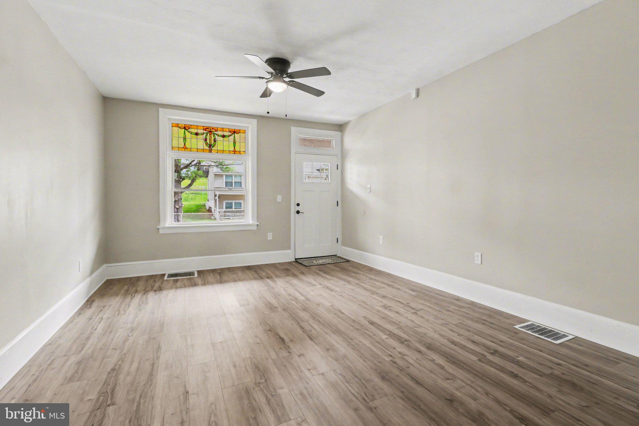 644 South 2nd Street Steelton, PA 17113 - Photo 3 of 21