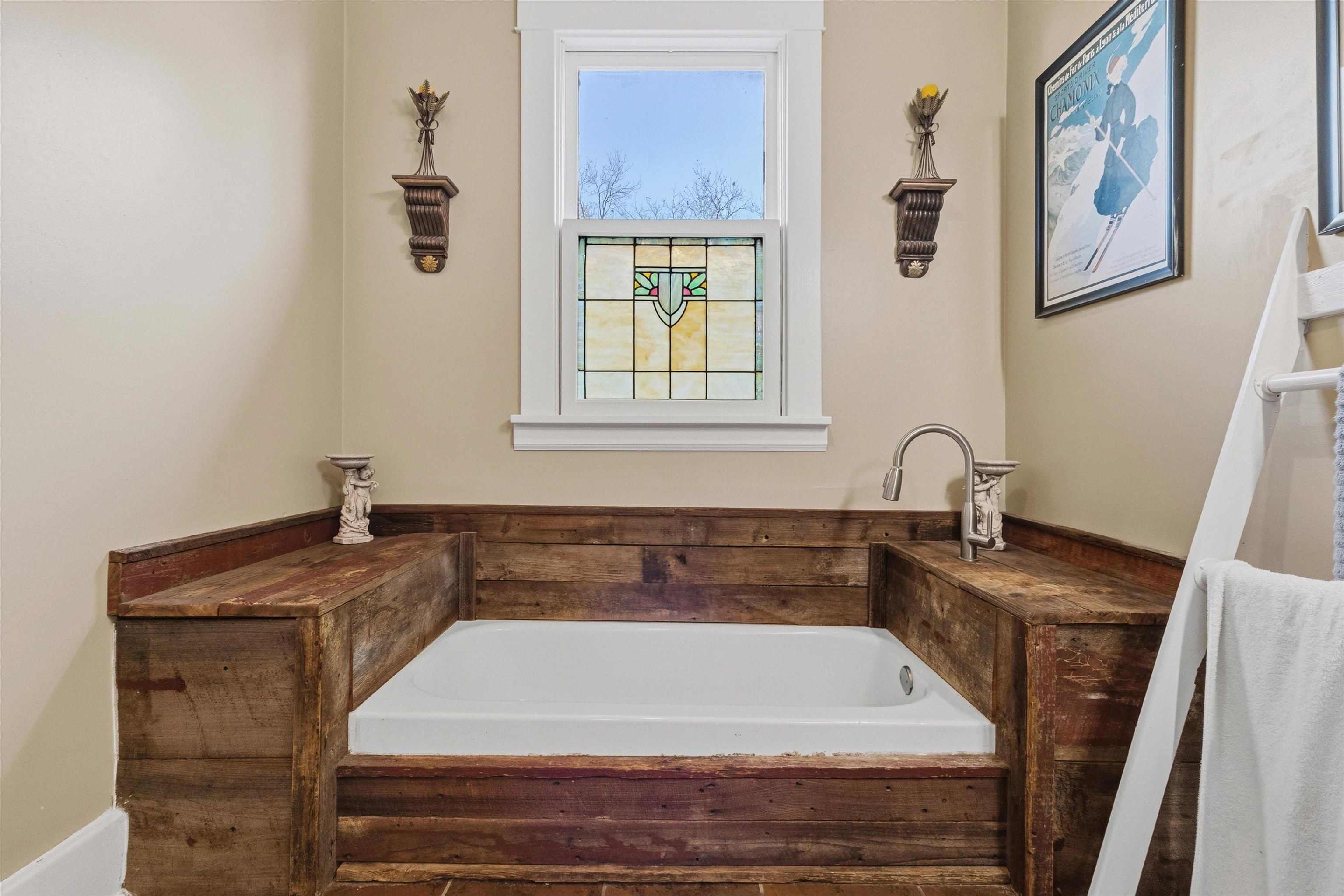 30 Front Street Rossville, TN 38066 - Photo 18 of 39 Full bath featuring a garden tub