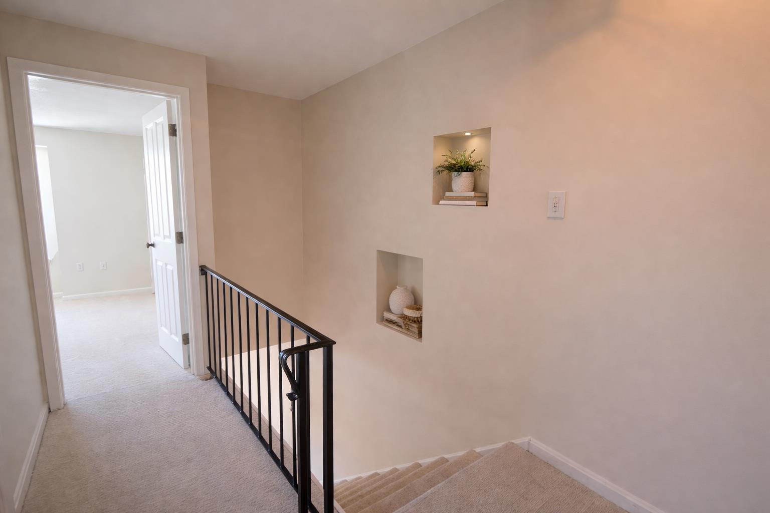 107 Franklin Street, Unit 4 Derry, NH 03038 - Photo 14 of 33