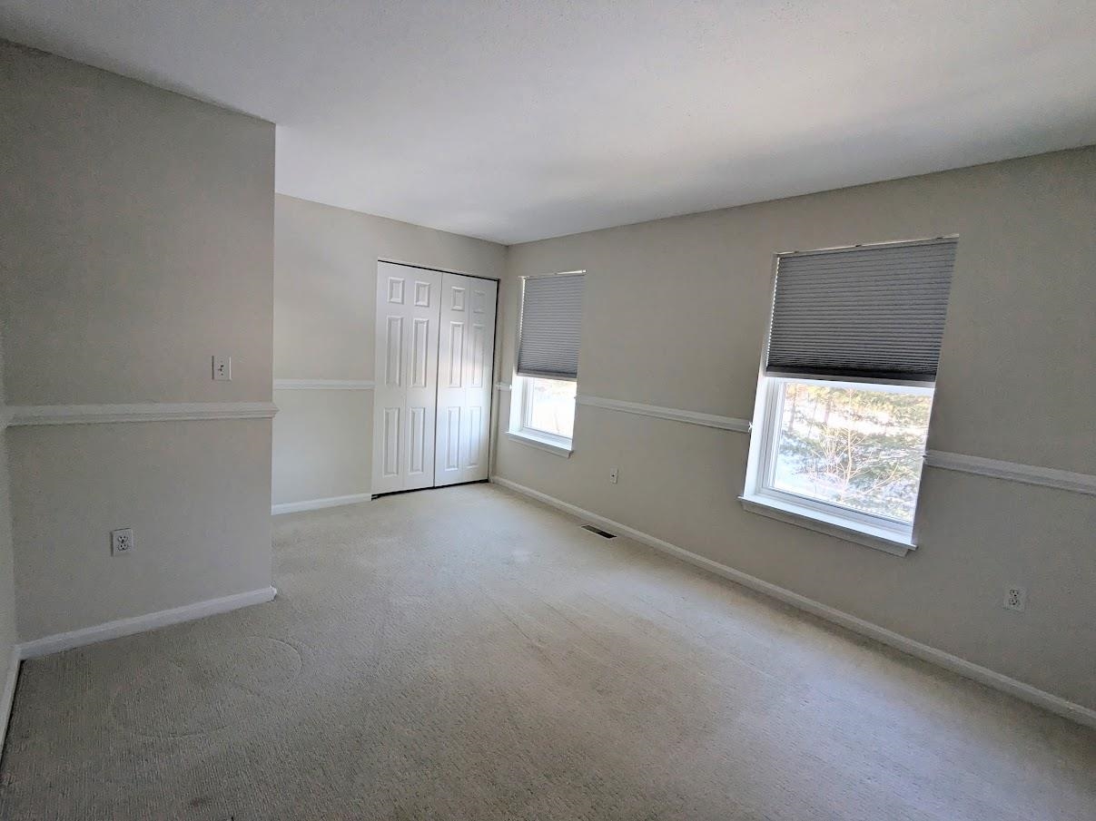107 Franklin Street, Unit 4 Derry, NH 03038 - Photo 26 of 33