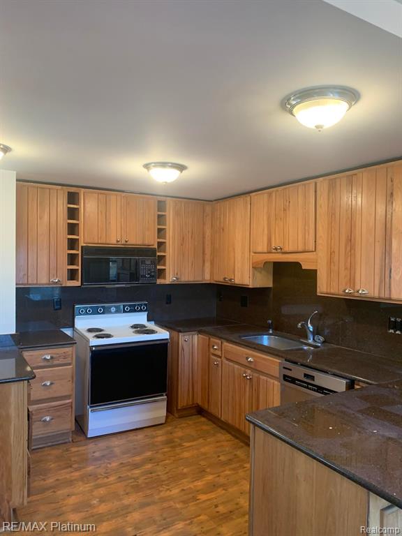 3850 Jewell Road Howell, MI 48843 - Photo 36 of 60