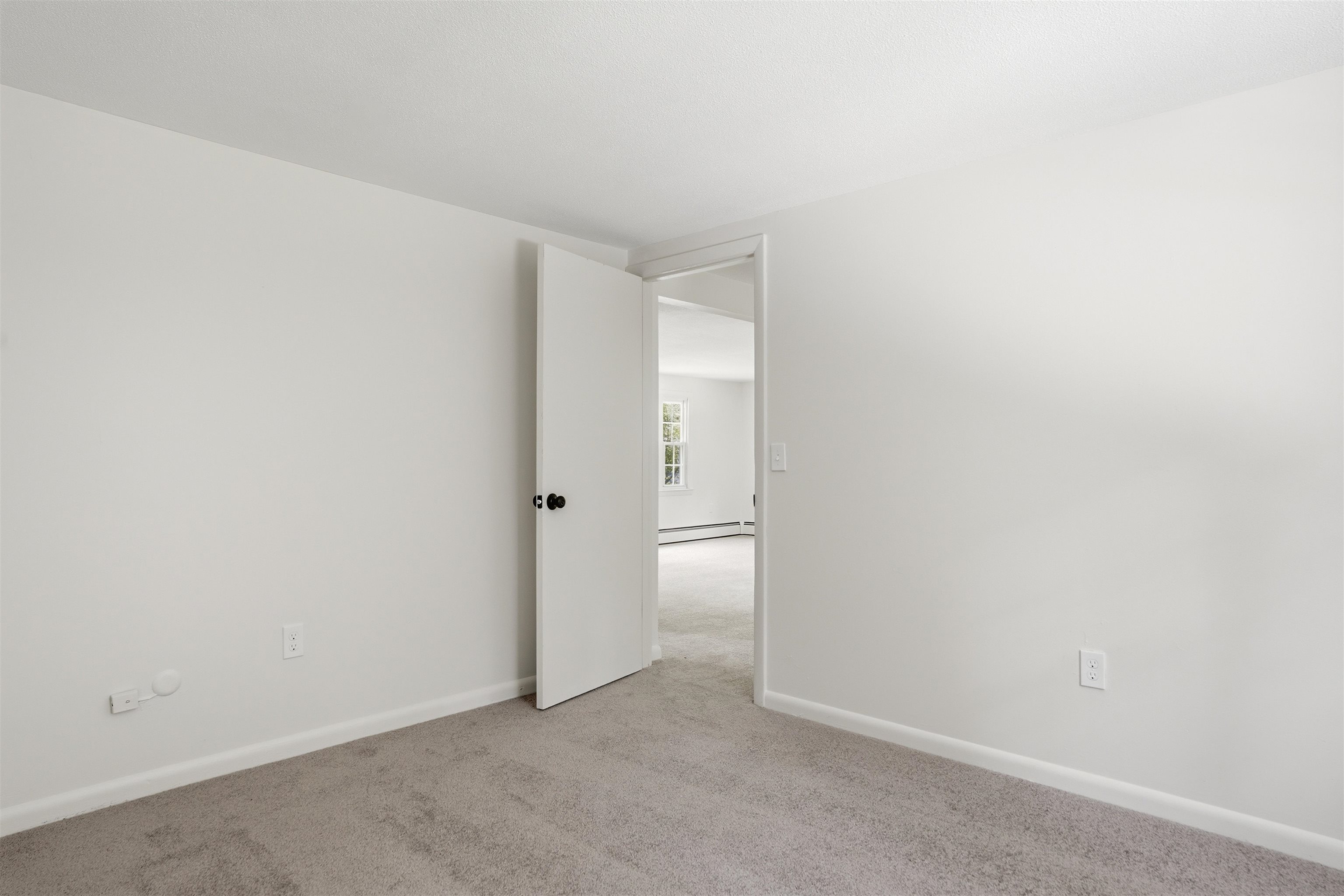 289 Derry Road, Unit B Hudson, NH 03051 - Photo 16 of 17