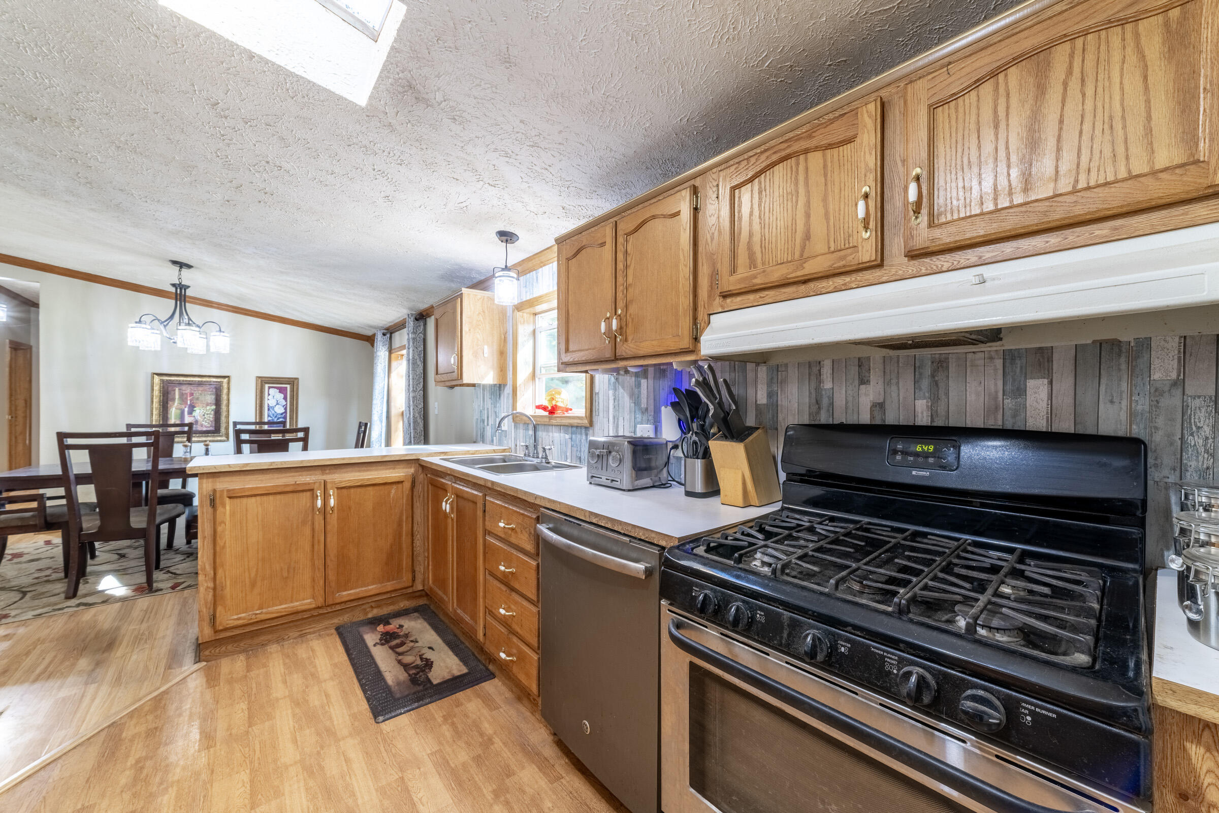 11327 North 550 East, Unit 7 Demotte, IN 46310 - Photo 11 of 47 2400x1601