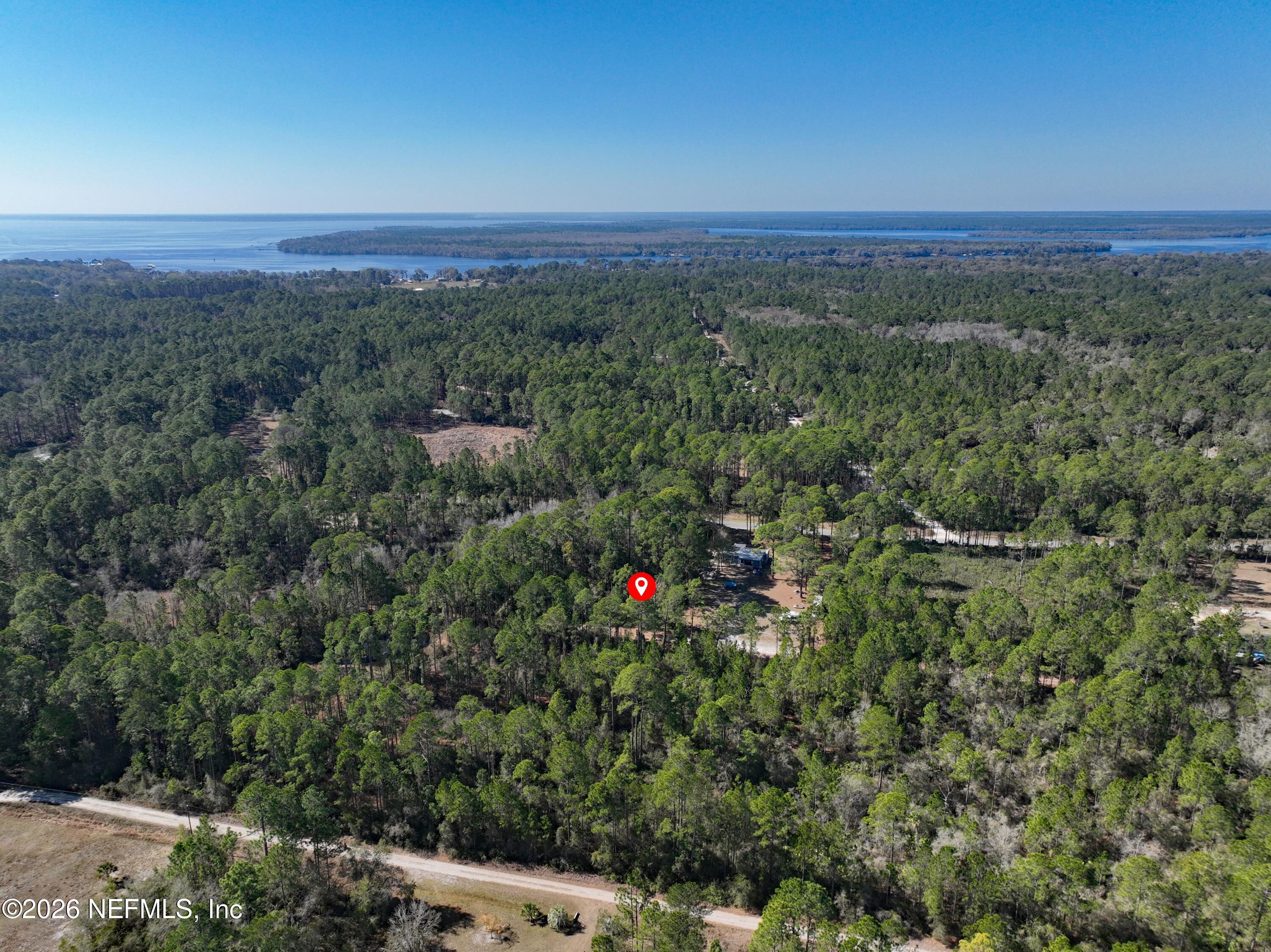 127 Roebuck Road Georgetown, FL 32139 - Photo 6 of 25 a view of a city