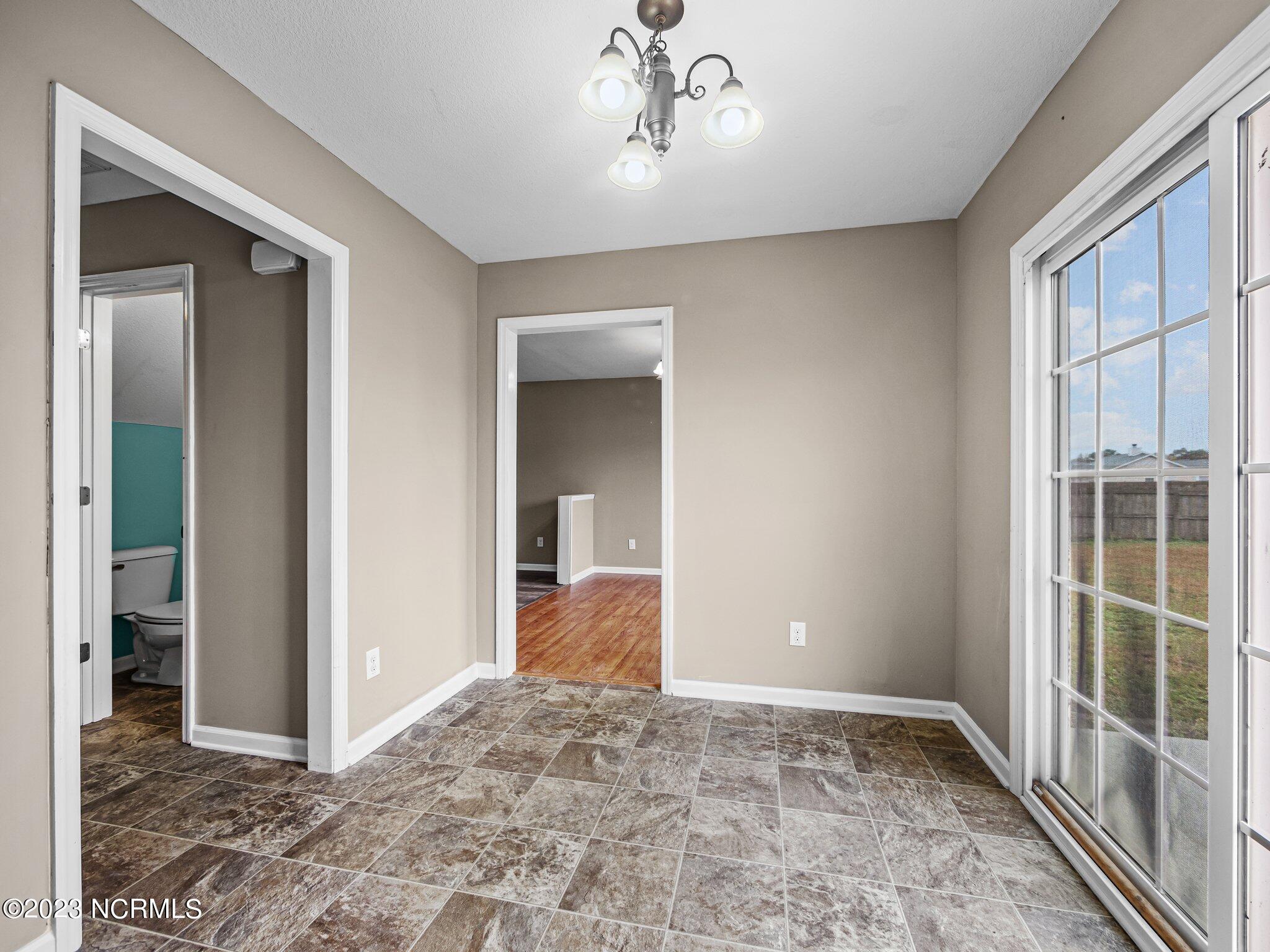 163 Queens Haven Road Hubert, NC 28539 - Photo 11 of 33 26-web-or-mls-M1B19895