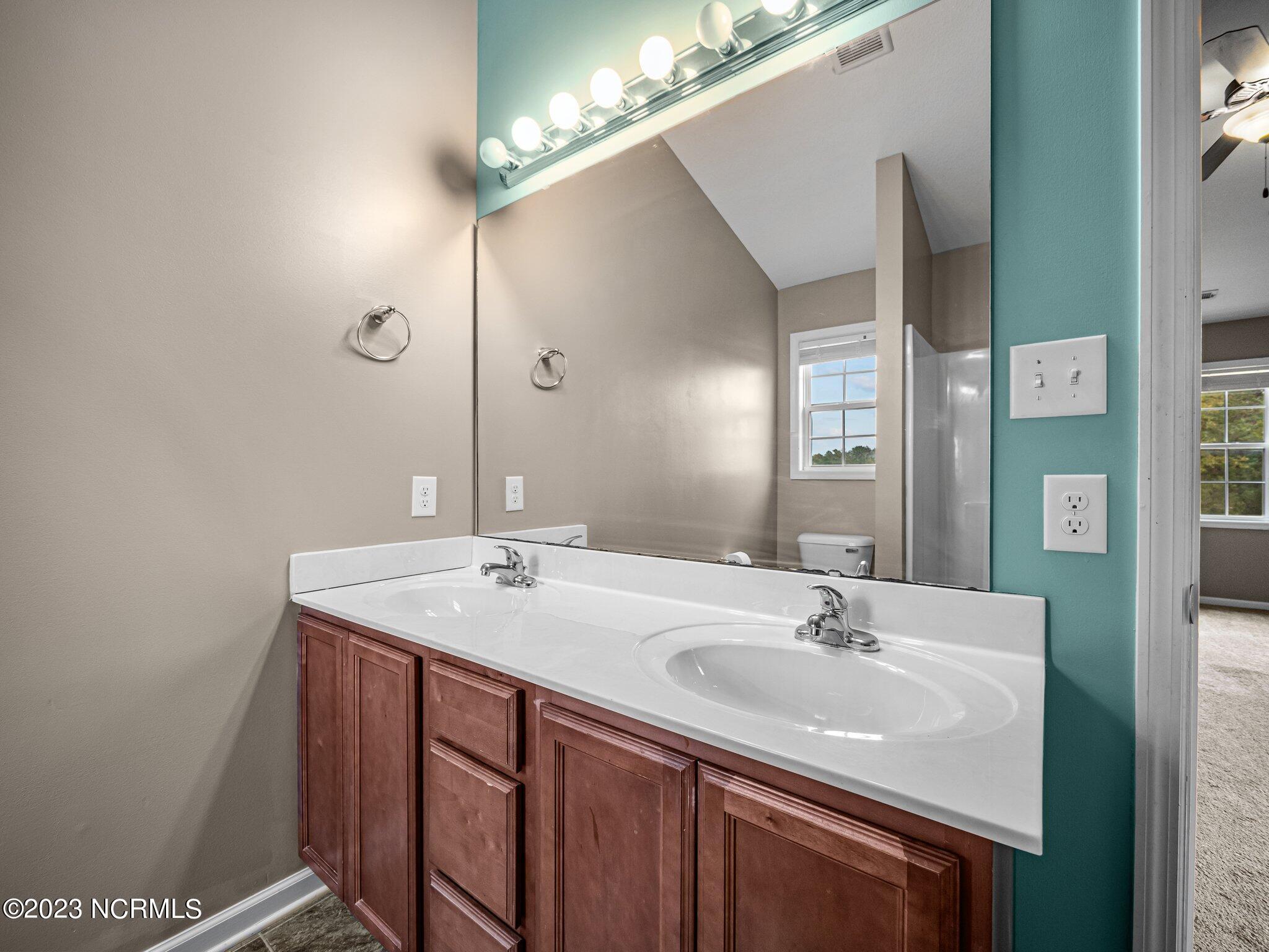 163 Queens Haven Road Hubert, NC 28539 - Photo 21 of 33 39-web-or-mls-M1B19960