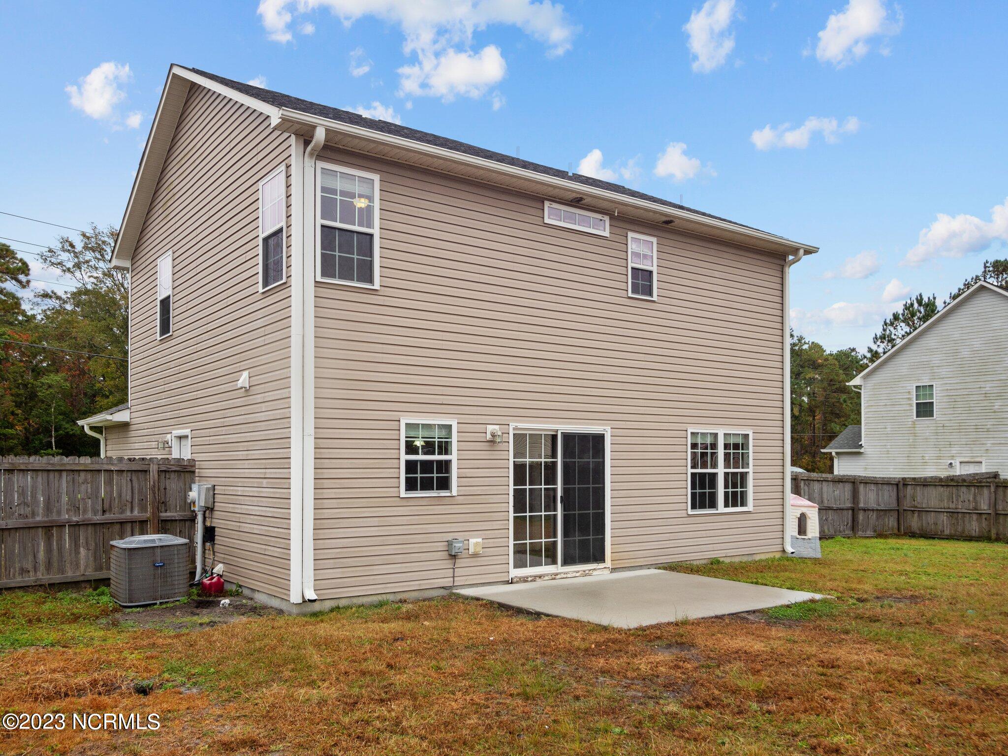 163 Queens Haven Road Hubert, NC 28539 - Photo 29 of 33 6-web-or-mls-06