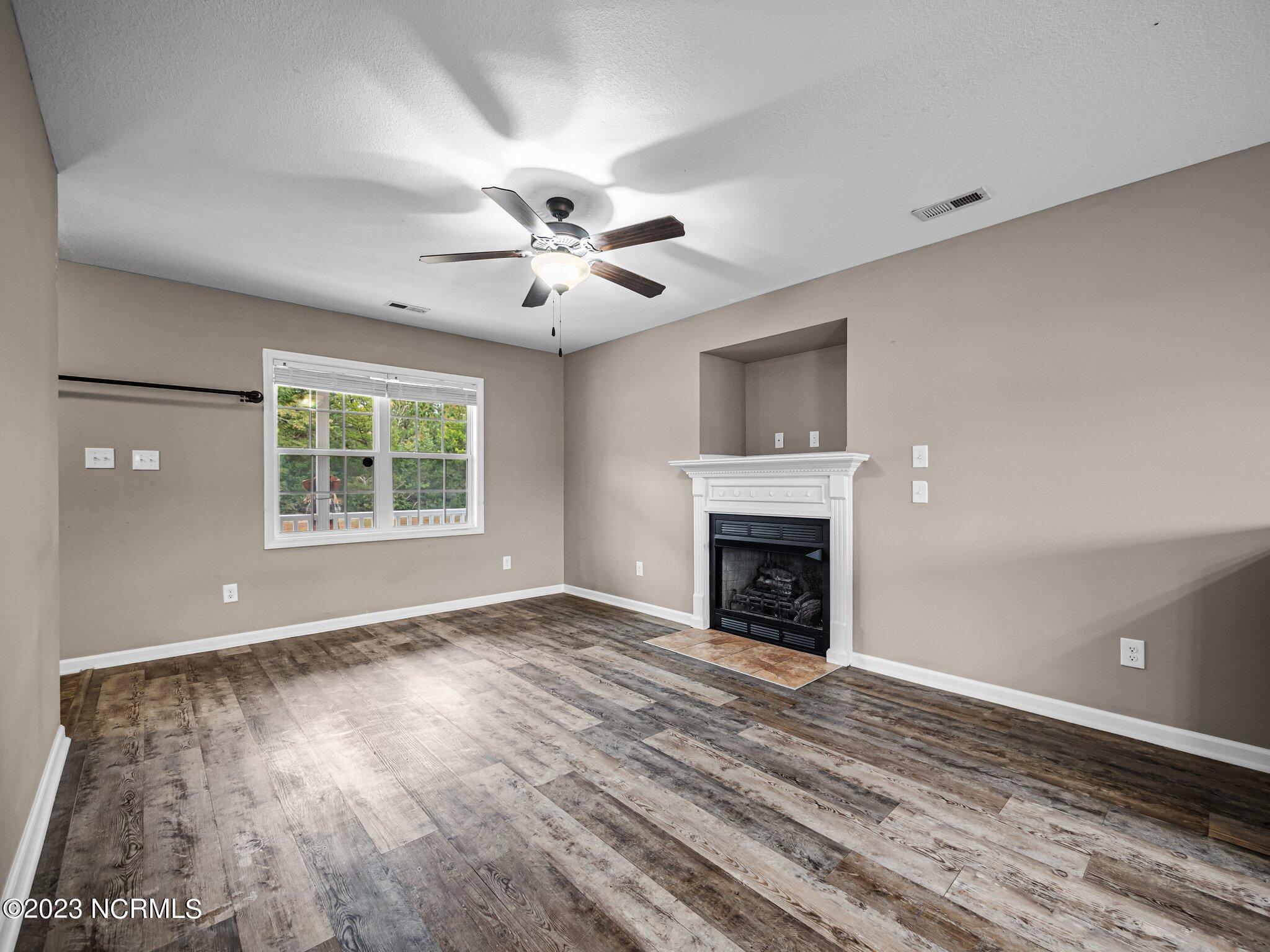 163 Queens Haven Road Hubert, NC 28539 - Photo 5 of 33 19-web-or-mls-M1B19855