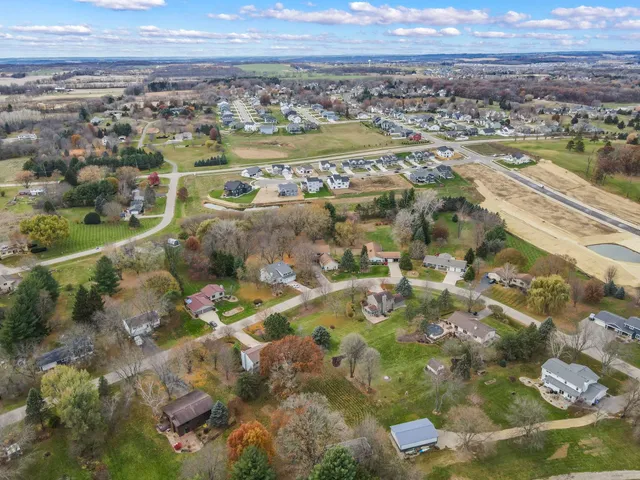 $550,000 | 938 Johnson Street, Oregon, WI 53575