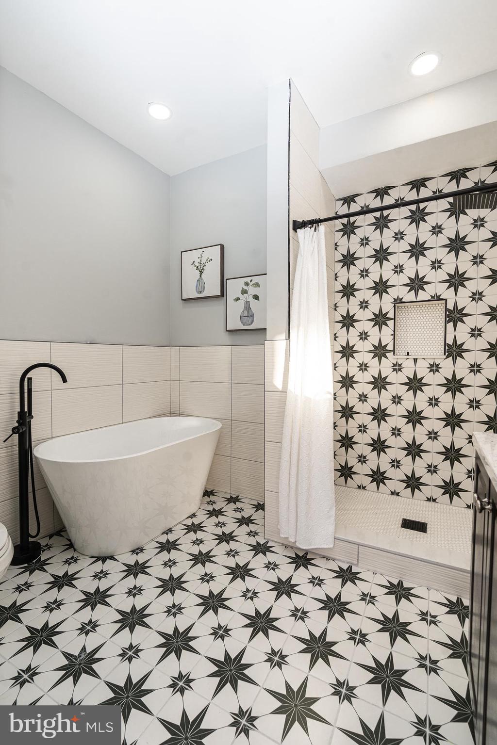 3910 Chatham Road Baltimore, MD 21207 - Photo 23 of 52