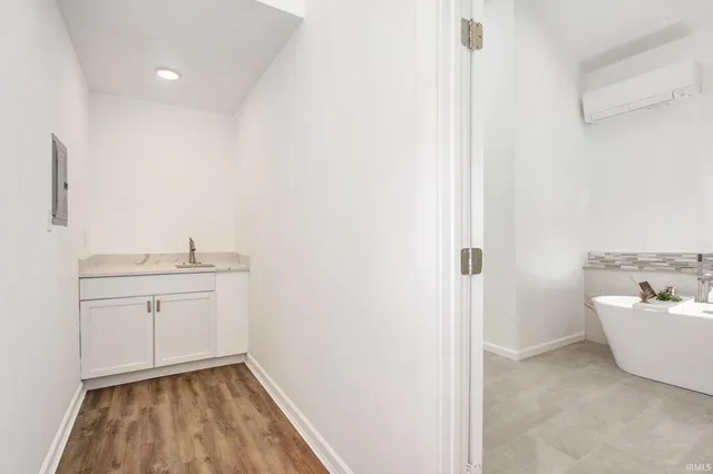 $525,000 | 10559 Jefferson Boulevard, Osceola, IN 46561