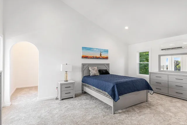 $525,000 | 10559 Jefferson Boulevard, Osceola, IN 46561