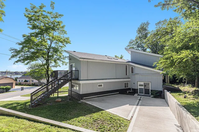 $525,000 | 10559 Jefferson Boulevard, Osceola, IN 46561