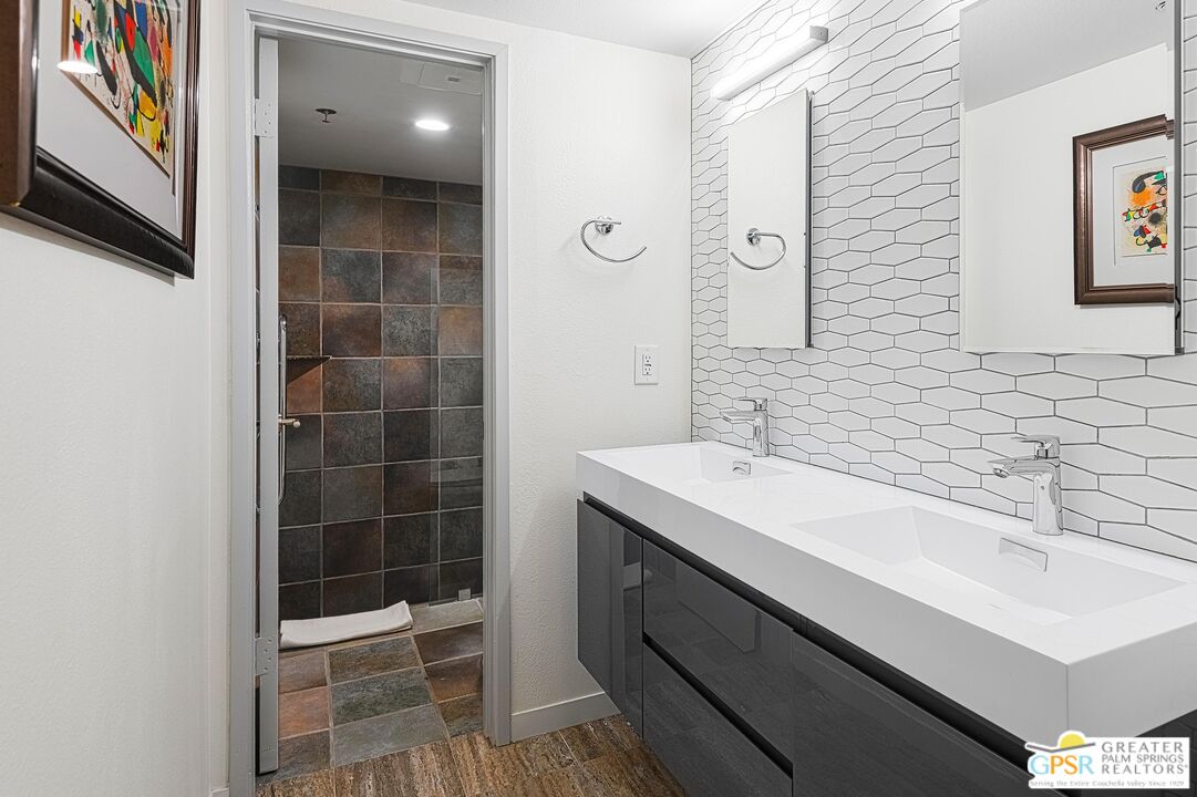 240 West Stevens Road Palm Springs, CA 92262 - Photo 18 of 33 Gallery Image 18