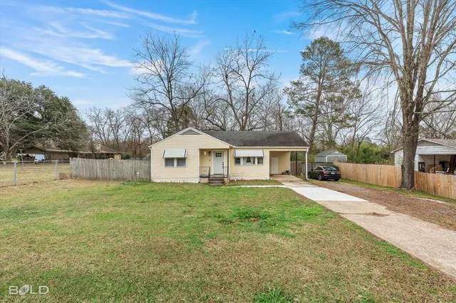 $99,000 | 305 Greenwood Street, Mooringsport, LA 71060