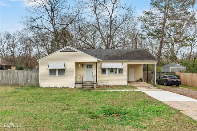 $99,000 | 305 Greenwood Street, Mooringsport, LA 71060