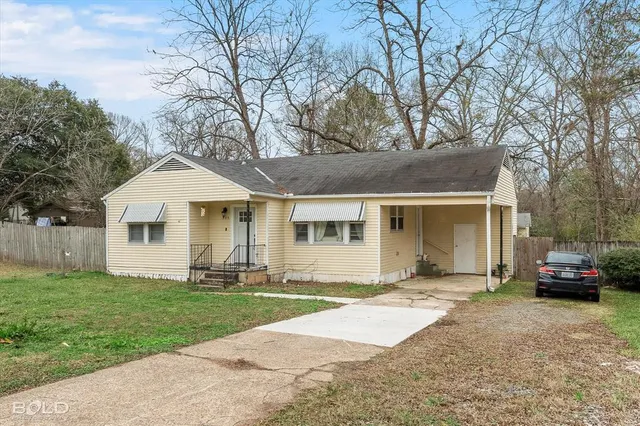 $99,000 | 305 Greenwood Street, Mooringsport, LA 71060