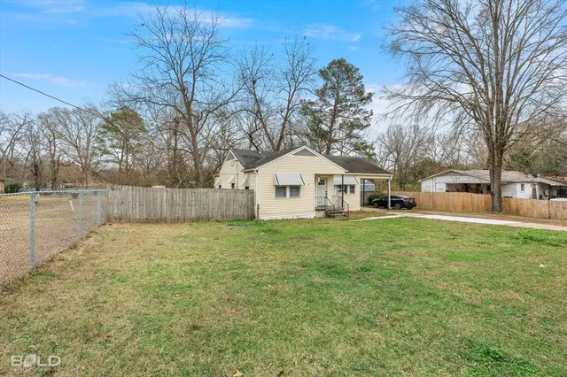 $99,000 | 305 Greenwood Street, Mooringsport, LA 71060