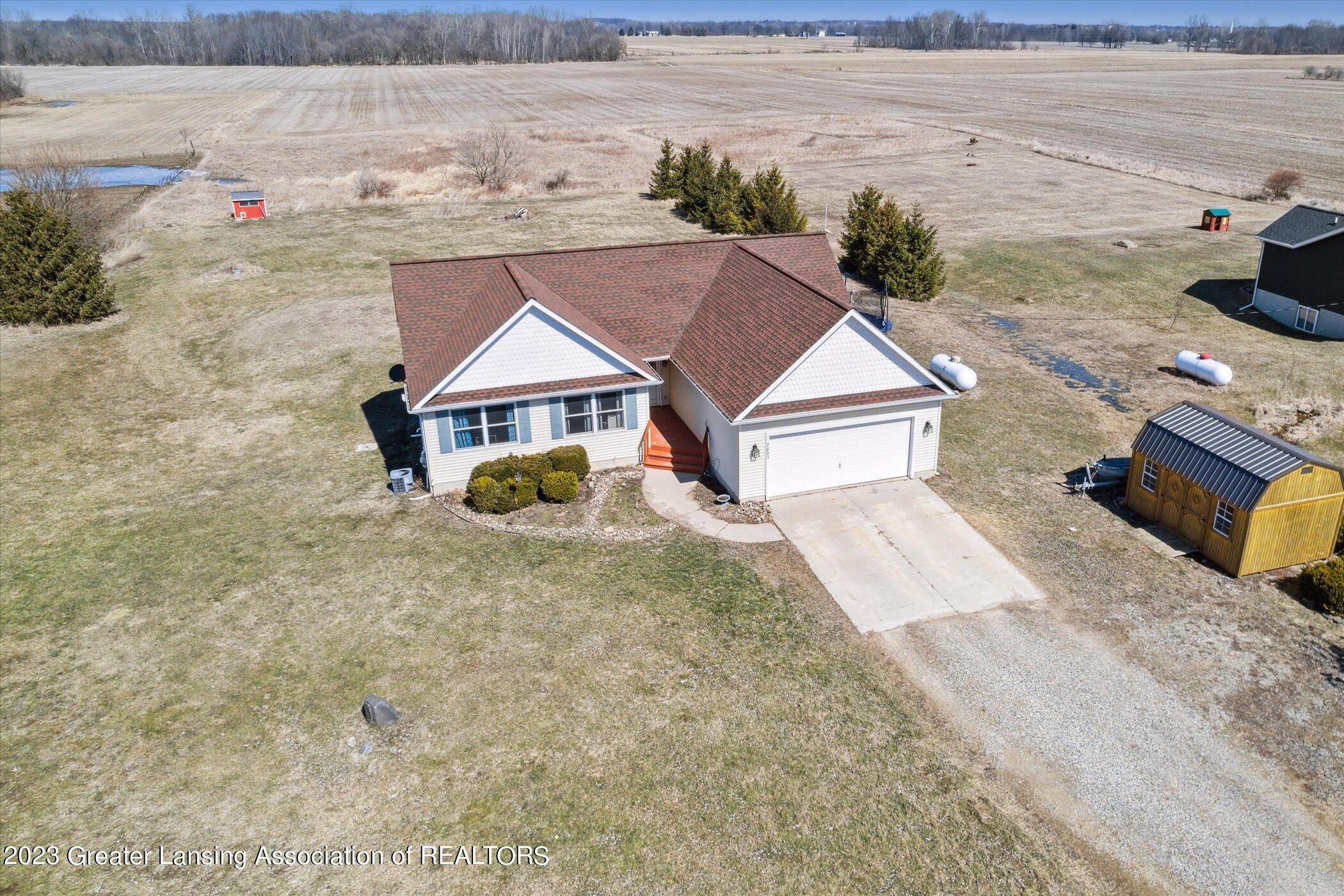7843 Welter Road Ovid, MI 48866 - Photo 27 of 35 64-7843-Welter-Rd-Ovid-MI-48866-WindowSt