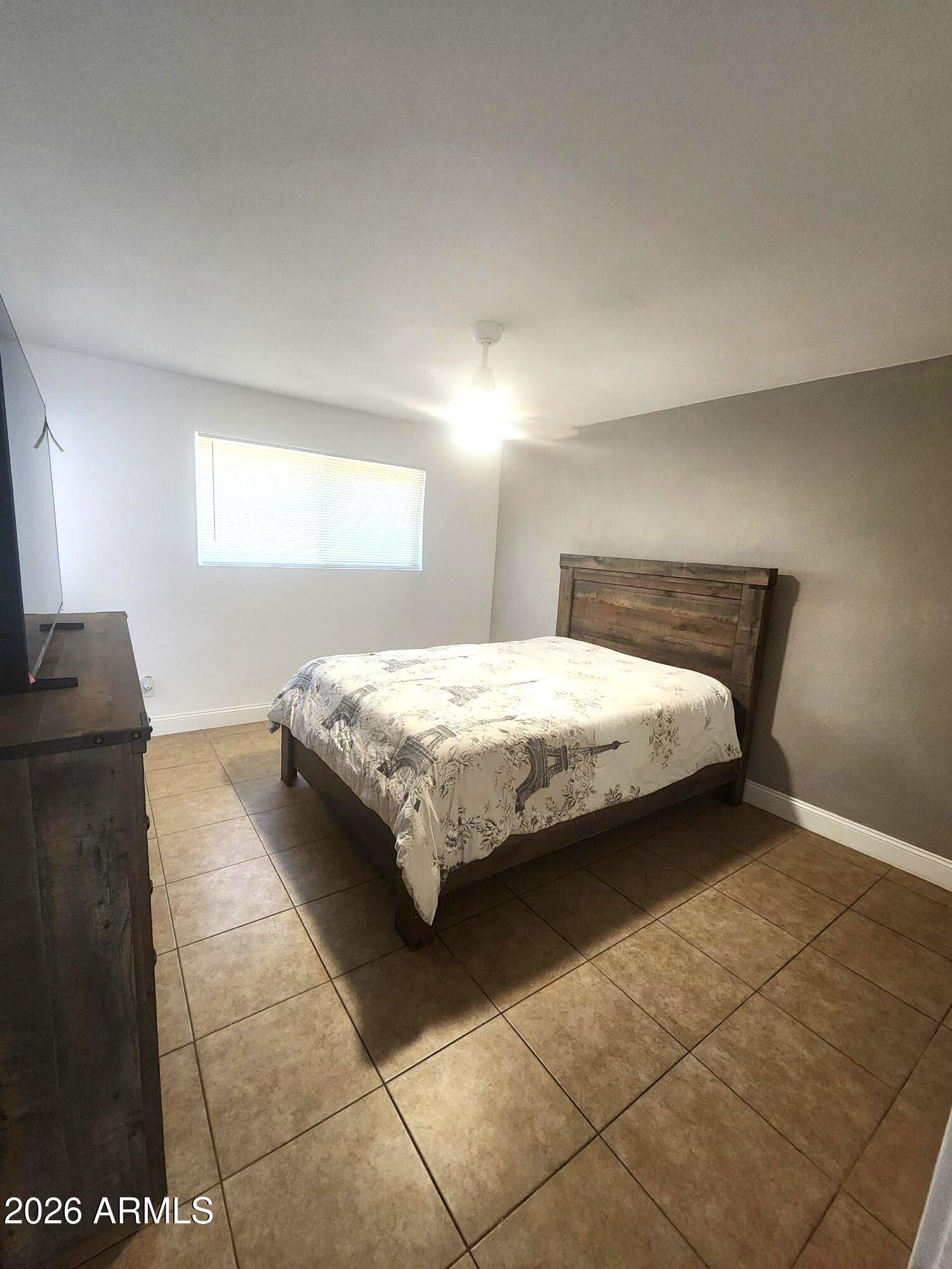 6702 West Roma Avenue Phoenix, AZ 85033 - Photo 11 of 17