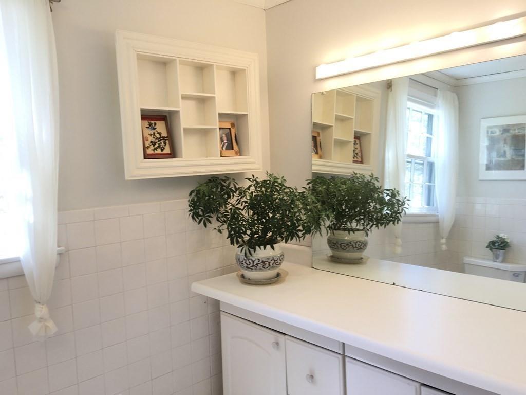 47 Ledgewood Road Framingham, MA 01701 - Photo 20 of 32 Gallery Image 20