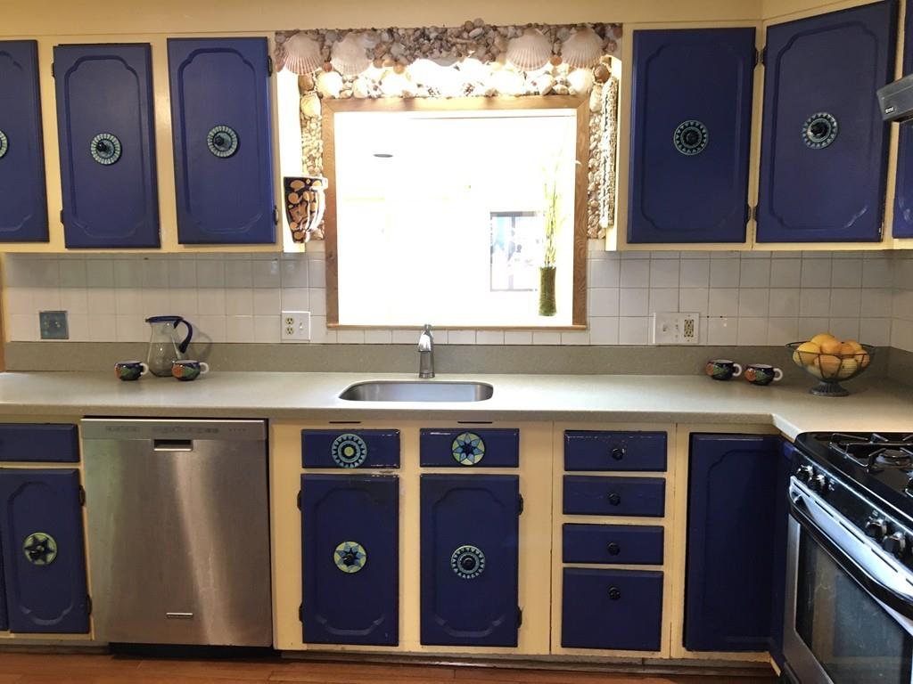 47 Ledgewood Road Framingham, MA 01701 - Photo 8 of 32 Gallery Image 8