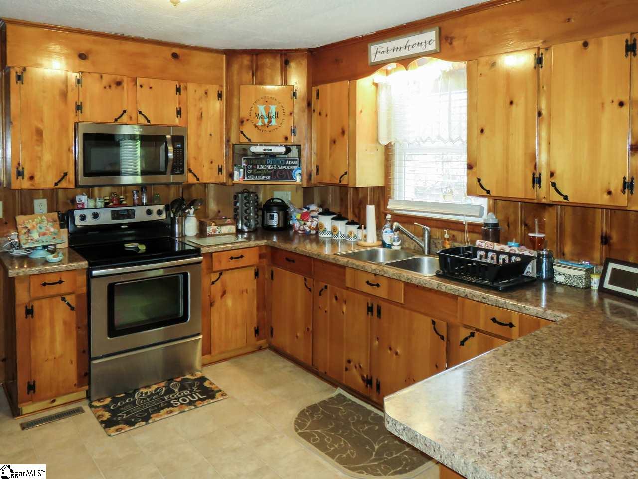 103 Grandview Acres Clinton, SC 29325 - Photo 3 of 31 Gallery Image 3
