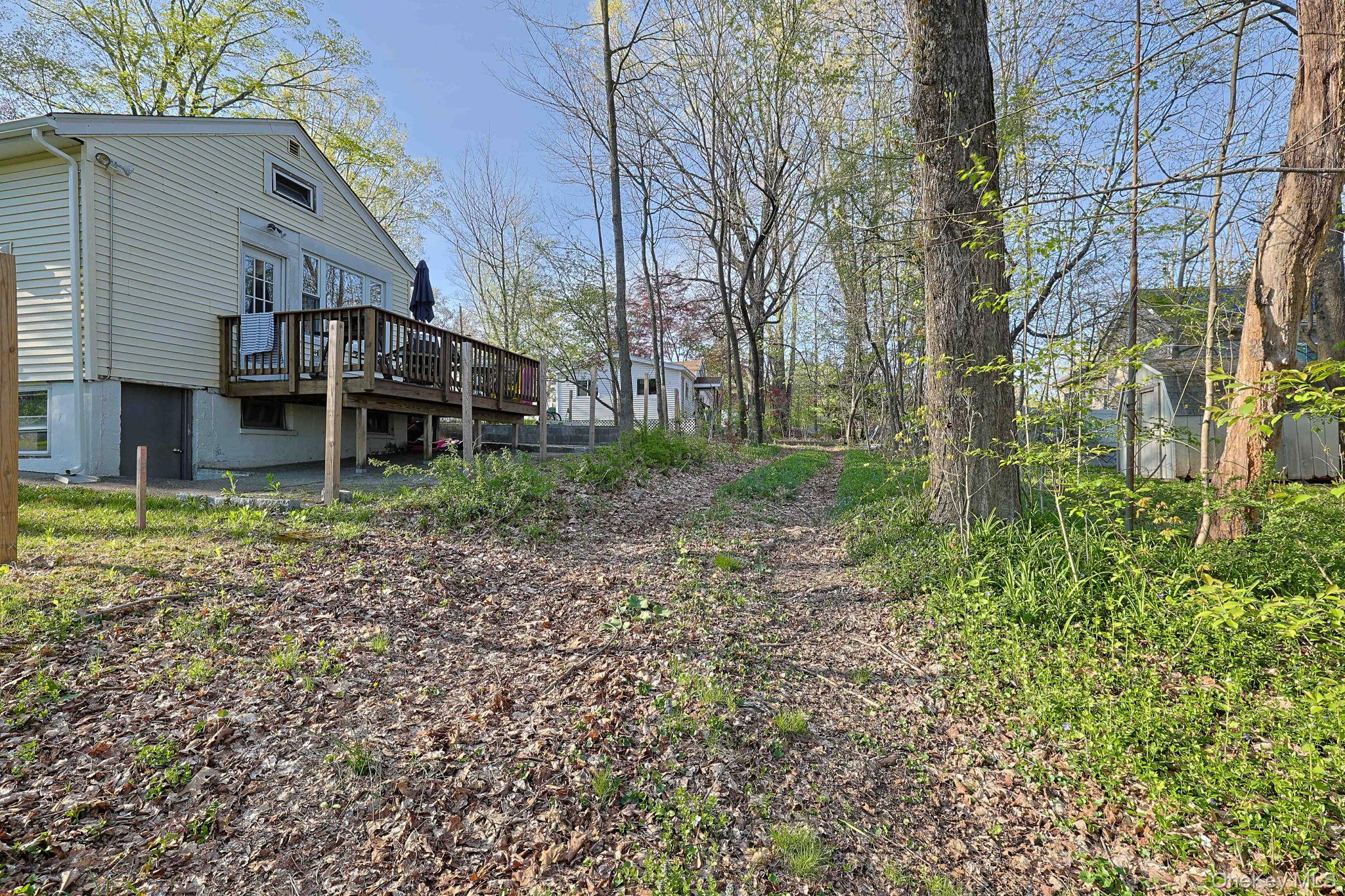 231 Cherry Road Yorktown Heights, NY 10598 - Photo 21 of 29 deck