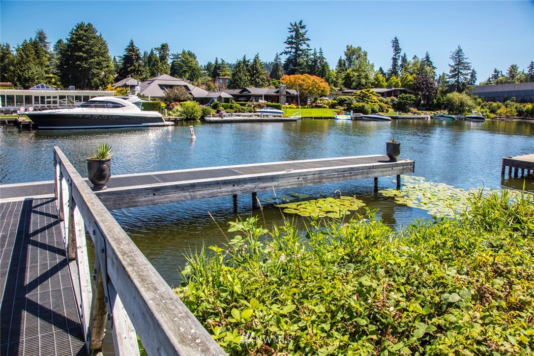 3120 80th Avenue Northeast Hunts Point, WA 98004 - Photo 1 of 25 Gallery Image 1