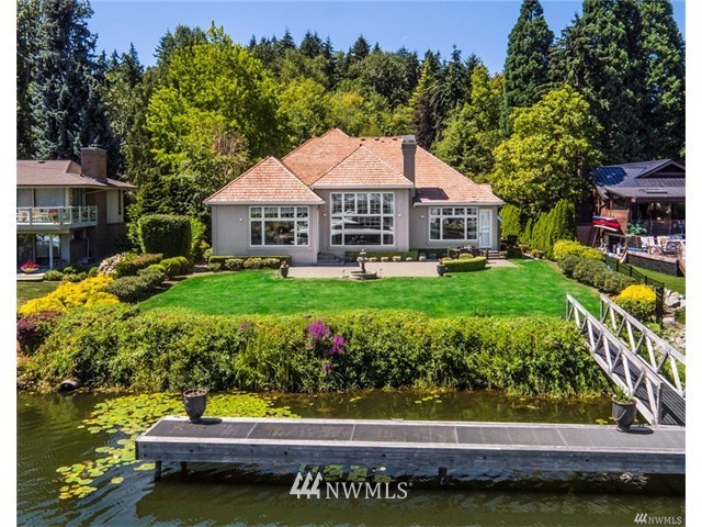 3120 80th Avenue Northeast Hunts Point, WA 98004 - Photo 3 of 25 Gallery Image 3