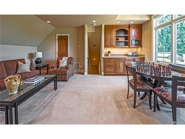 3120 80th Avenue Northeast Hunts Point, WA 98004 - Photo 22 of 25 Gallery Image 22