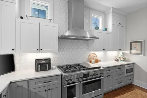 $1,644,900 | 128 37th Avenue North, Nashville, TN 37209