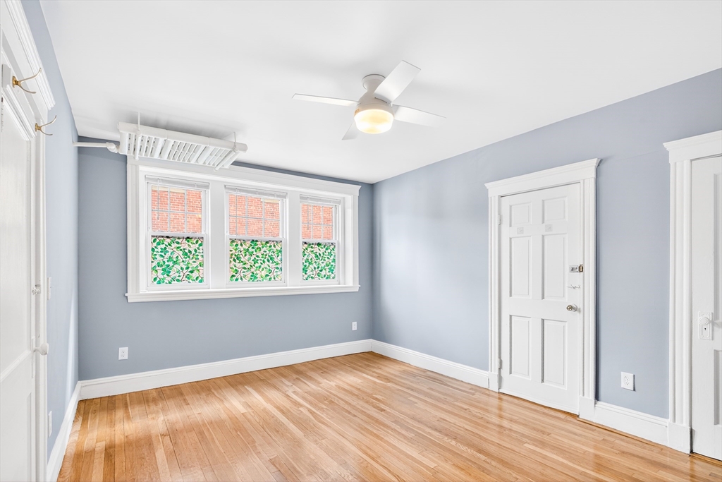 36 St Paul Street, Unit B Brookline, MA 02446 - Photo 11 of 14