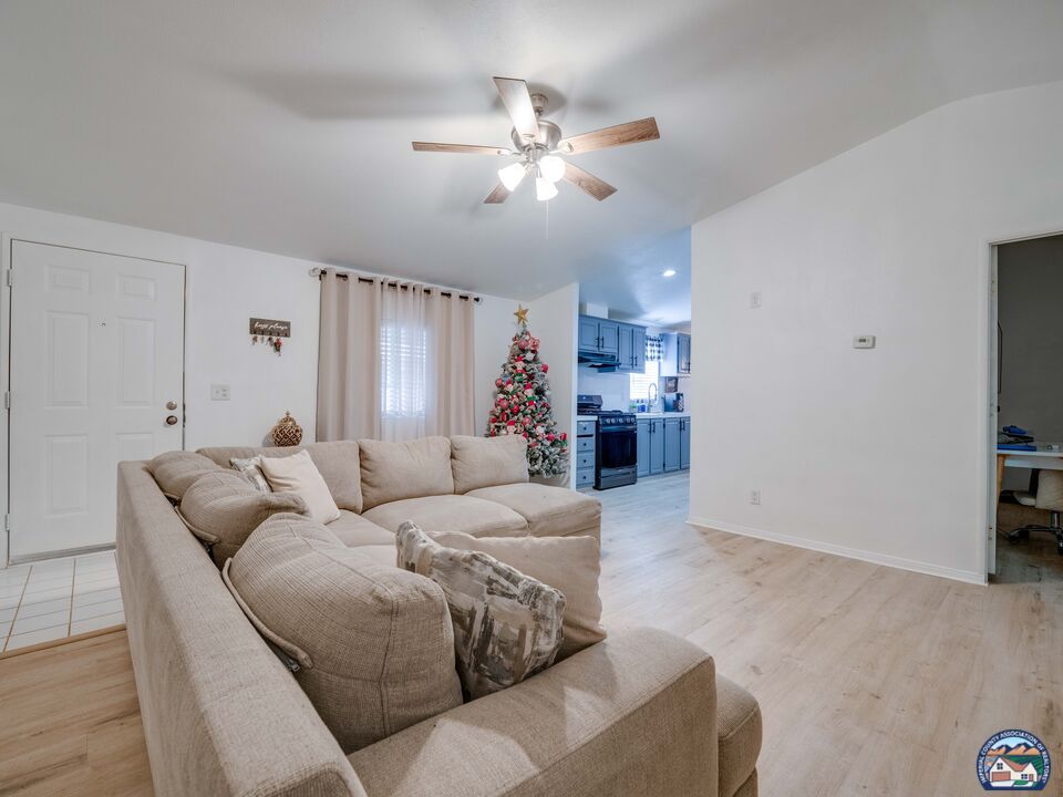 1601 Drew Road, Unit 16 El Centro, CA 92243 - Photo 9 of 17 Gallery Image 9