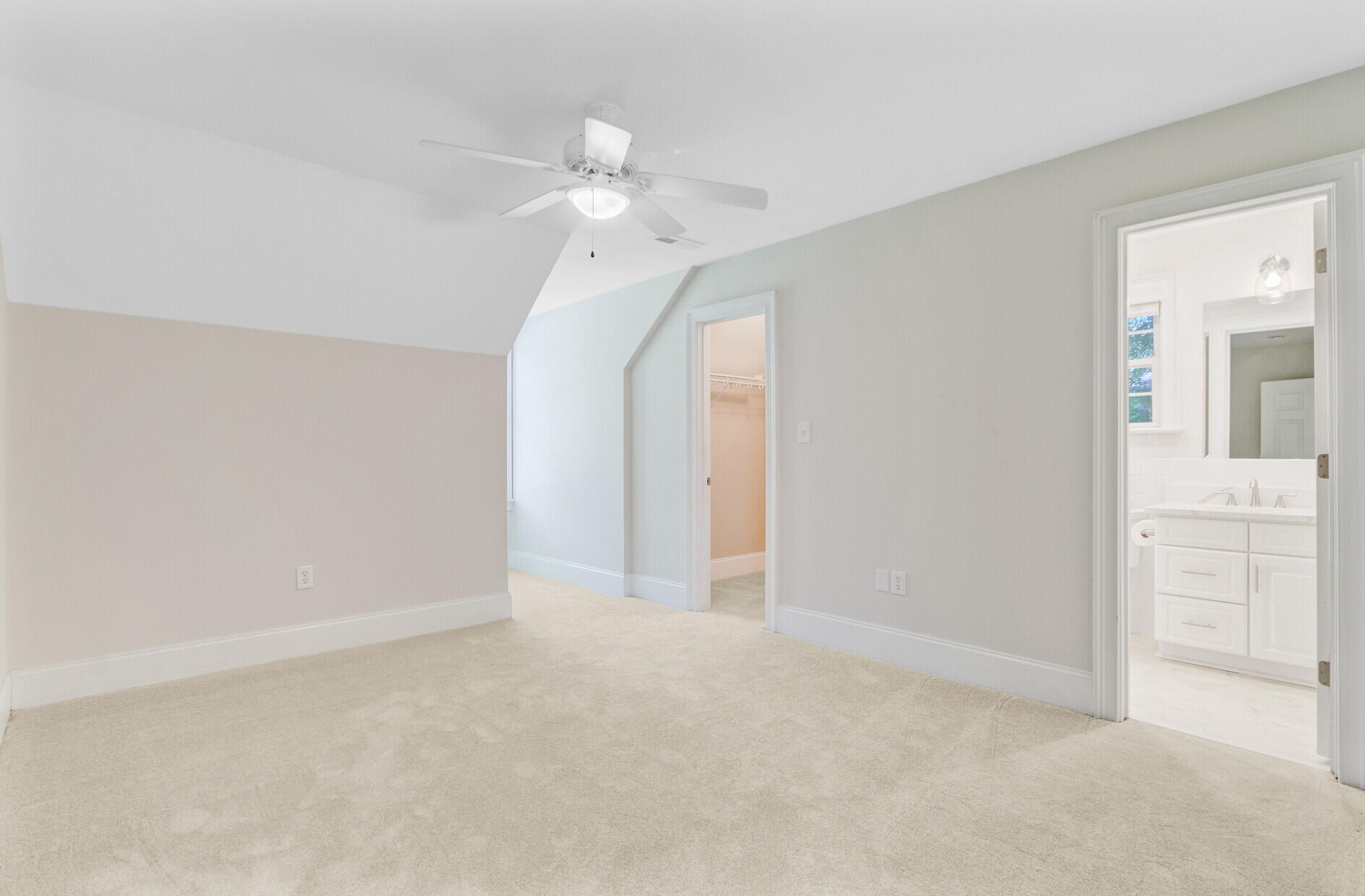1829 Shell Ring Circle Mount Pleasant, SC 29466 - Photo 42 of 69 3rd bedroom