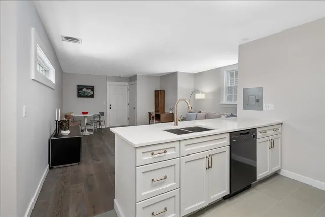 $1,149,000 | 18 Souhegan Street, Milford, NH 03055