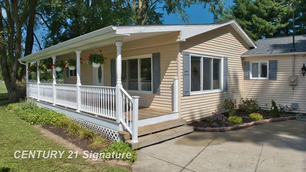 $239,900 | 9326 Vienna Road, Montrose, MI 48457