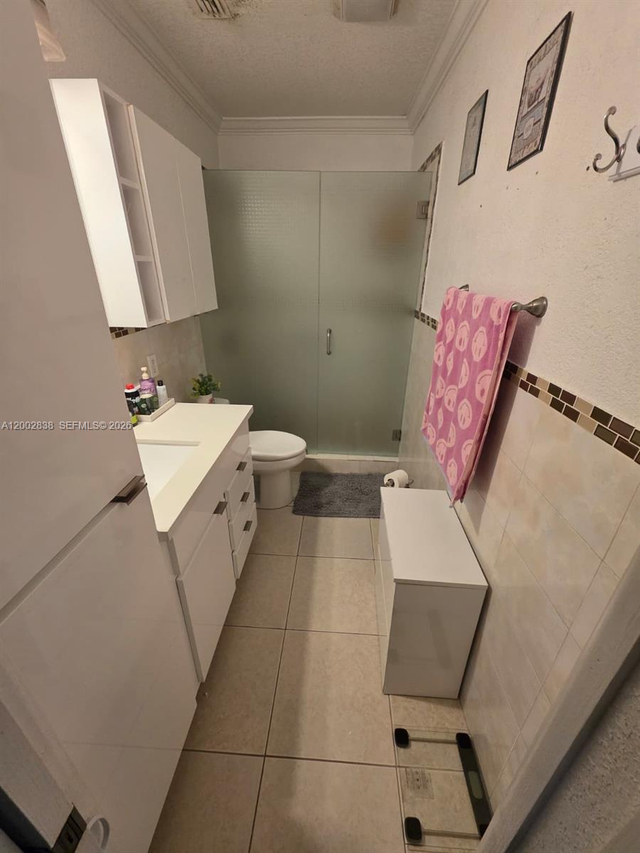 3600 East 5th Avenue Hialeah, FL 33013 - Photo 6 of 10