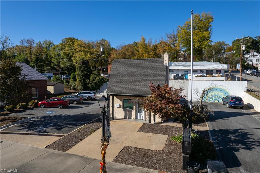 202 West Main Street Elkin, NC 28621 - Photo 4 of 24