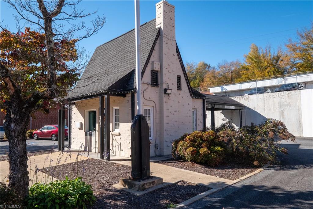 202 West Main Street Elkin, NC 28621 - Photo 5 of 24