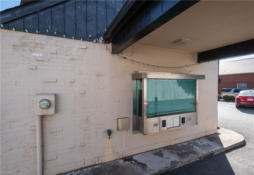 202 West Main Street Elkin, NC 28621 - Photo 8 of 24