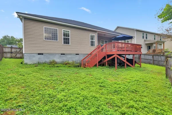 $327,500 | 216 Peggy's Trace, Sneads Ferry, NC 28460