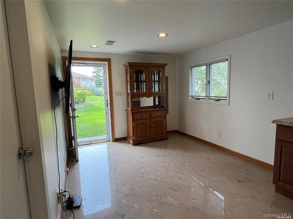 12 Reed Drive Deer Park, NY 11729 - Photo 5 of 10
