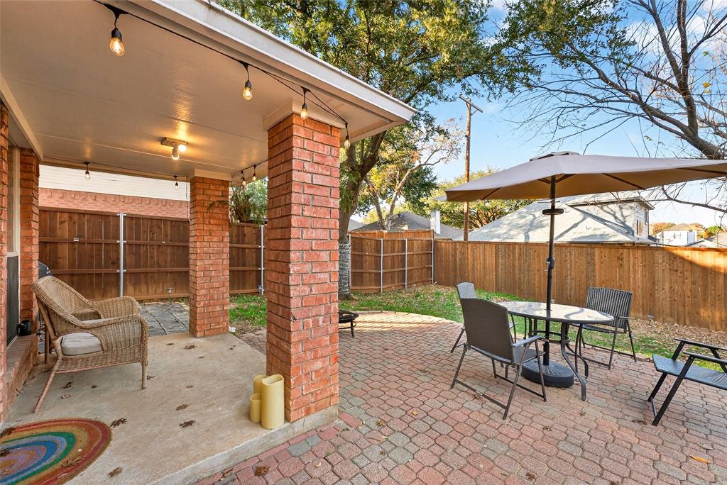 1804 Hunters Ridge Drive Grapevine, TX 76051 - Photo 27 of 36 Relaxing covered patio and seating area